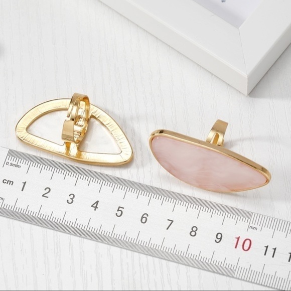 NEW Gold Hyperbole Statement Ring - Picture 4 of 4